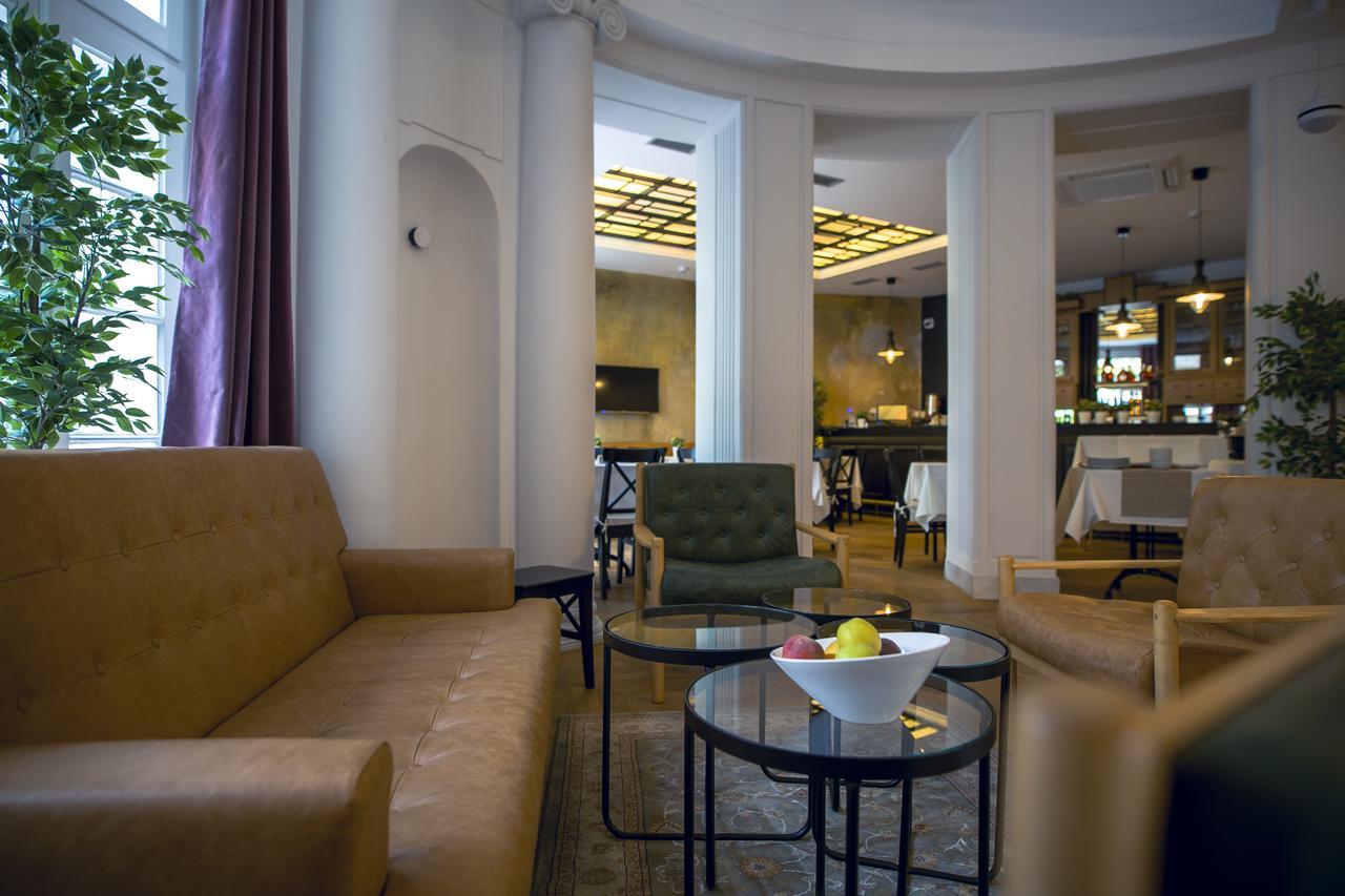 Public House Hotel Beograd Bagian luar foto